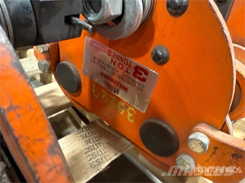 Quantity of (3) Westward Miscellaneous Adjustable مكونات أخرى
