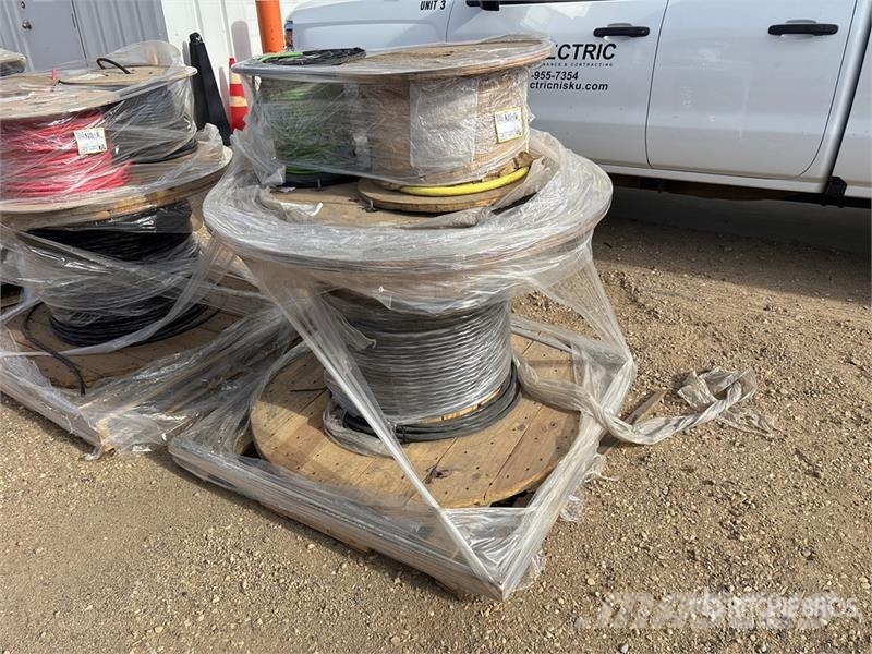 Quantity of (3) Wire Reel Outros Florestal