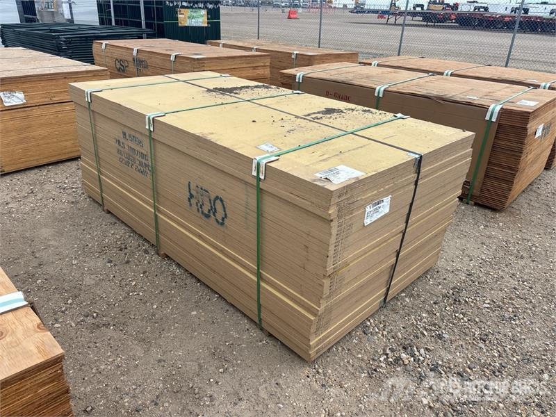  Quantity of (30) 1 1/8" 4x8 G2S (Good 2 Sides) Wit Ďalšie komponenty