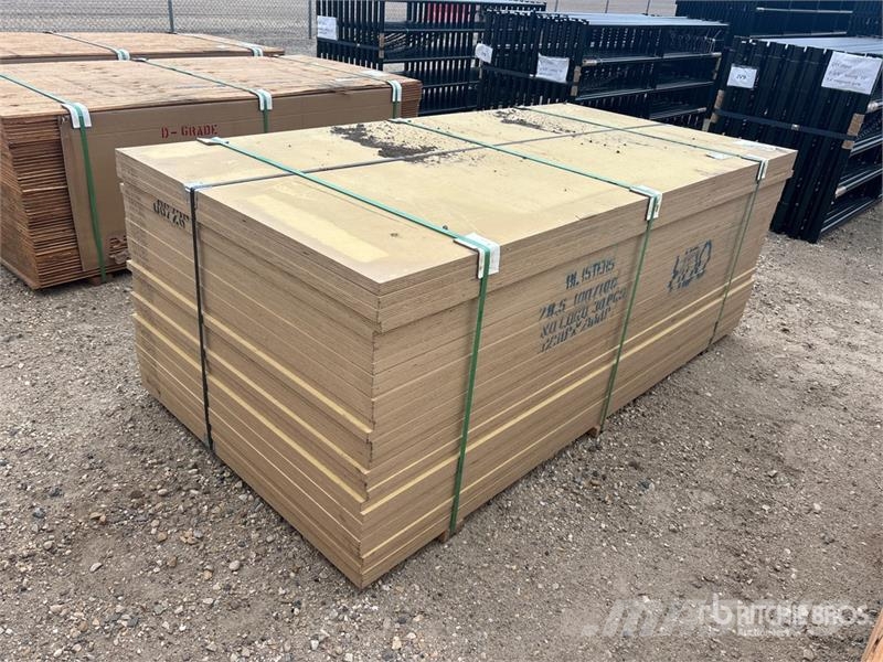  Quantity of (30) 1 1/8" 4x8 G2S (Good 2 Sides) Wit Ďalšie komponenty