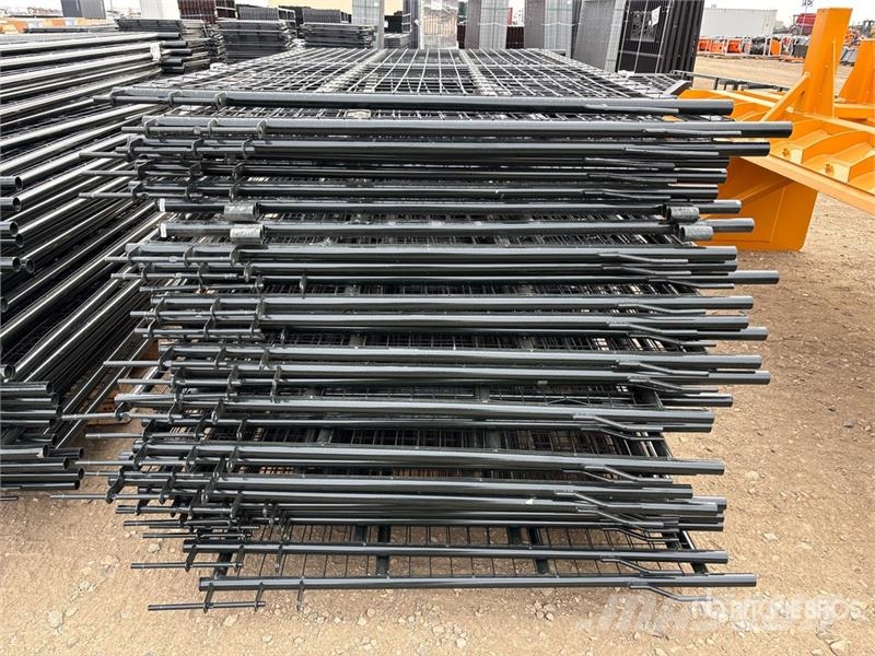  Quantity of (30)  BYT MSPP07 7 ft x 4 ft 3 in Mesh ماكينات وملحقات مواش أخرى
