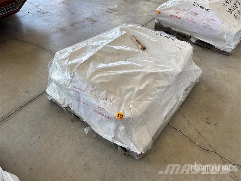  Quantity of (30) Flange Drugi deli