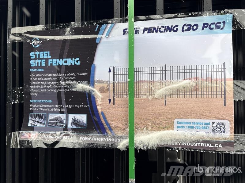  Quantity of (30) Iron Fencing Attrezzature per recinzioni