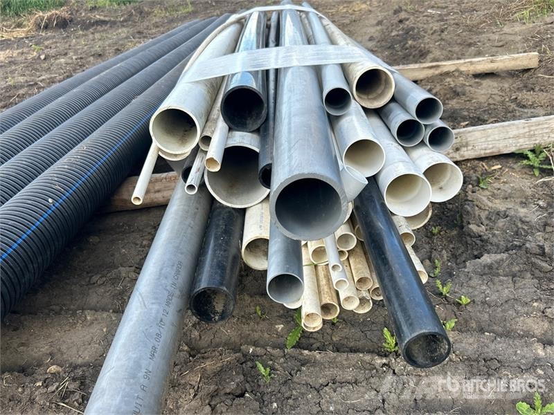 Quantity of (30) PVC & Corrugated Pipe Drugi deli