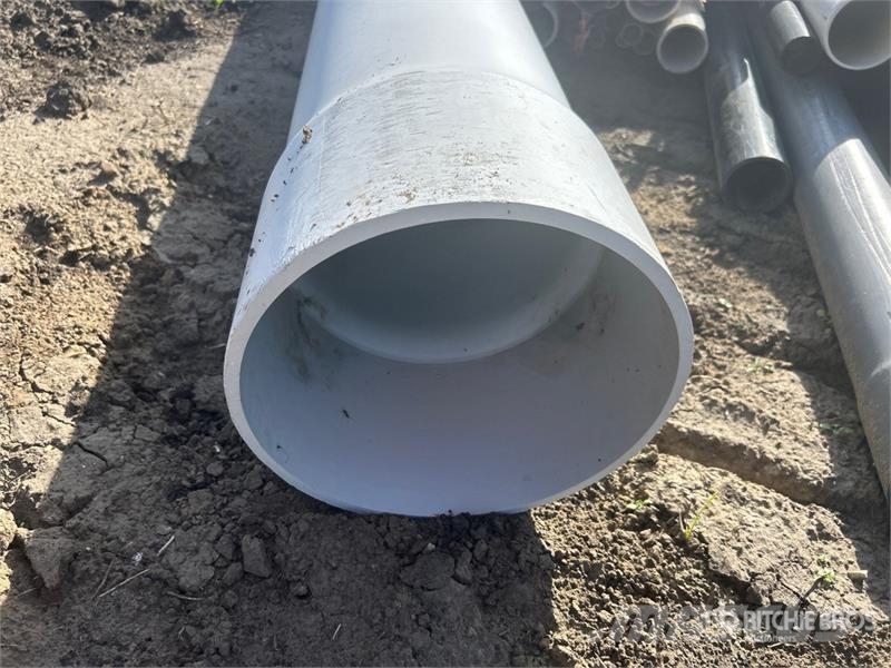 Quantity of (30) PVC & Corrugated Pipe Drugi deli