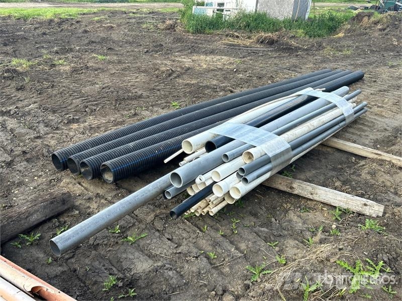 Quantity of (30) PVC & Corrugated Pipe Drugi deli