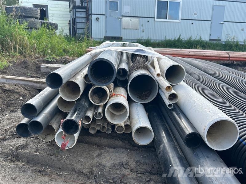 Quantity of (30) PVC & Corrugated Pipe Drugi deli