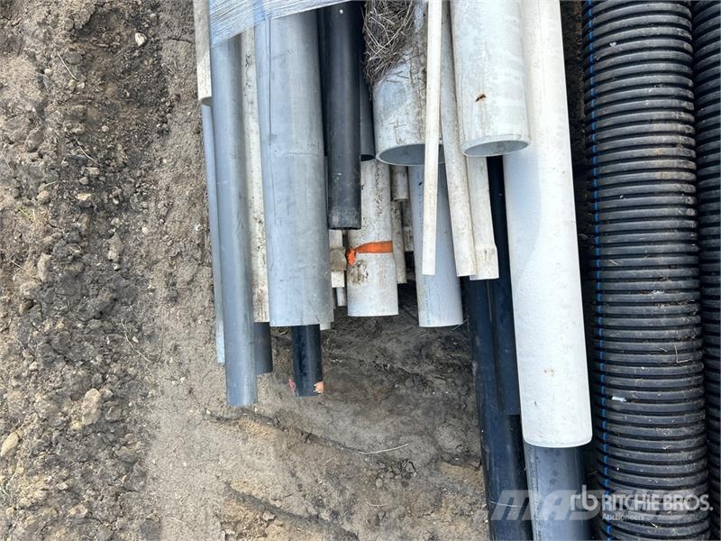 Quantity of (30) PVC & Corrugated Pipe Drugi deli