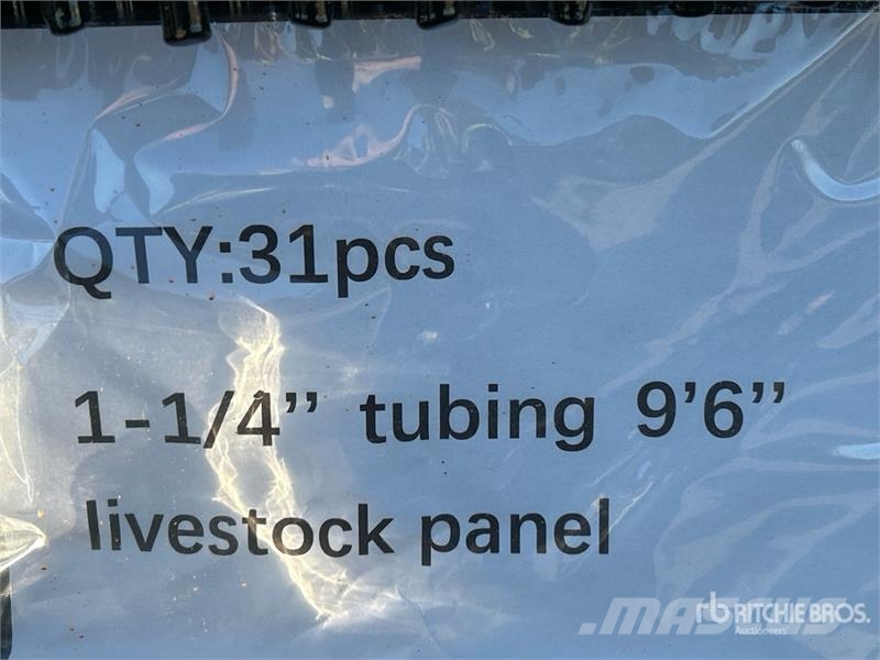 Quantity of (31) BYT RP96 9 ft 6 in x 5 ft Ranch Egyéb állattenyésztés gépei és tartozékok