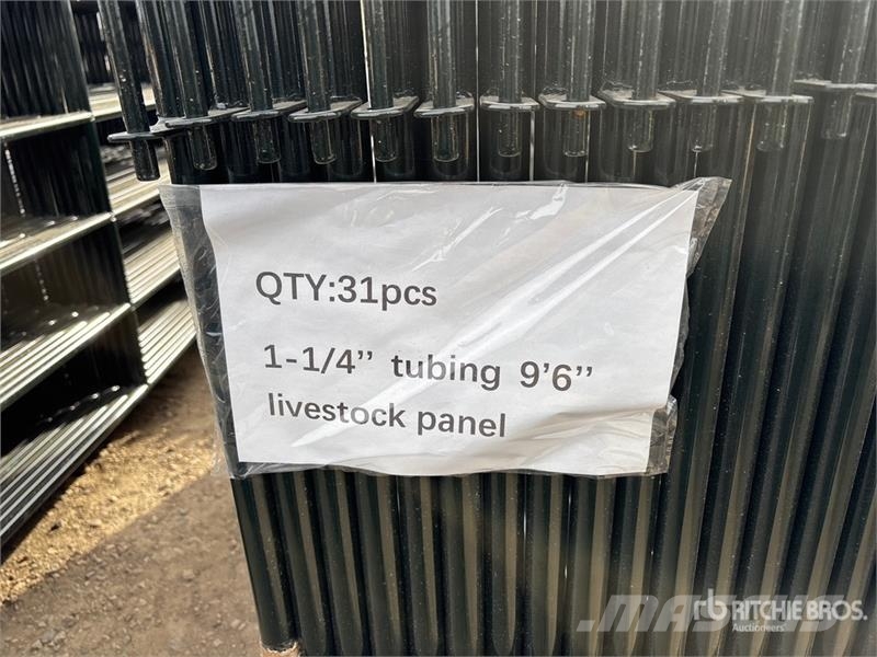  Quantity of (31)  BYT RP96 9 ft 6 in x 5 ft Ranch  Altri macchinari per bestiame