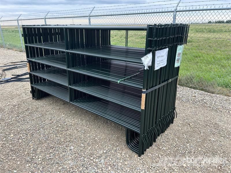 Quantity of (31) BYT RP96 9 ft 6 in Ranch Livesto Autres matériels d'élevage