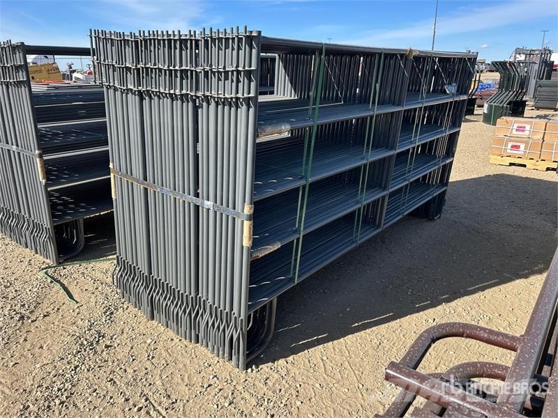 Quantity of (31) BYT RP96 9 ft 6 in x 5 ft Ranch ماكينات وملحقات مواش أخرى