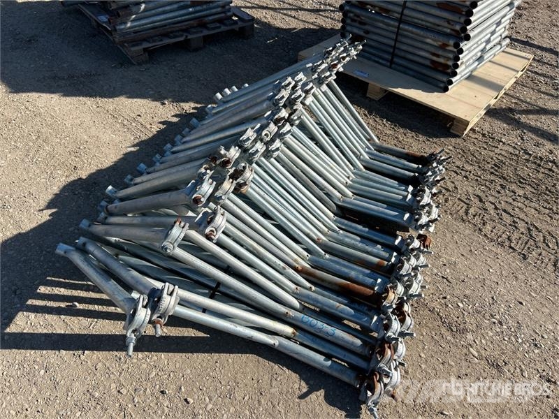  Quantity of (32) 33 in x 36 in Scaffolding Scaffolding equipment