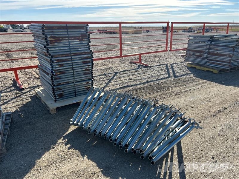  Quantity of (32) 33 in x 36 in Scaffolding Scaffolding equipment