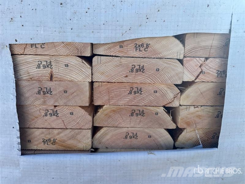 Quantity of (320) 2 x 6 x 8 Douglas Fir #3 Lumber Kiti naudoti statybos komponentai