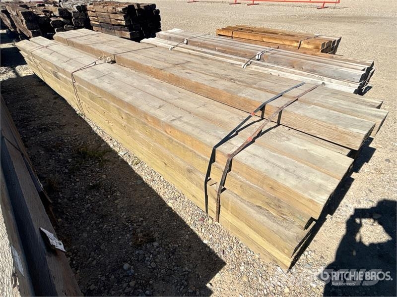 Quantity of (33) 4 in x 8 in x 16 ft Lumber Drugi deli