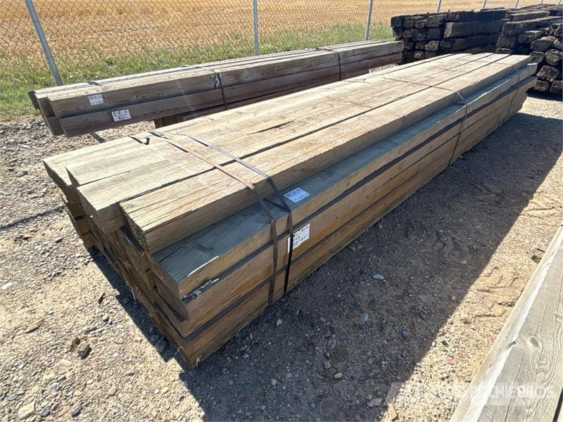 Quantity of (33) 4 in x 8 in x 16 ft Lumber Drugi deli
