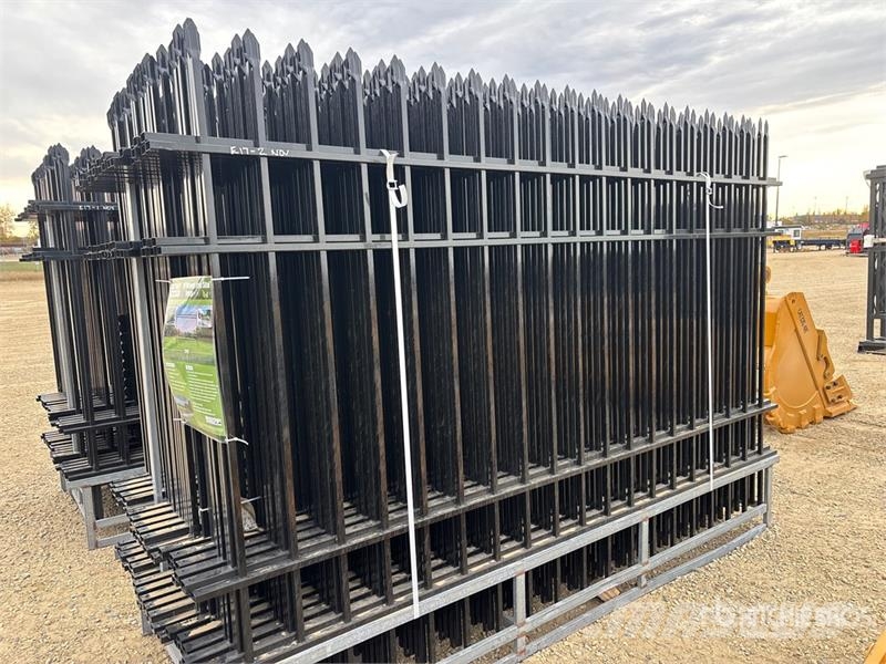 Quantity of (33) Skyway SFS33-330TF 10 ft x 7 ft Otros componentes