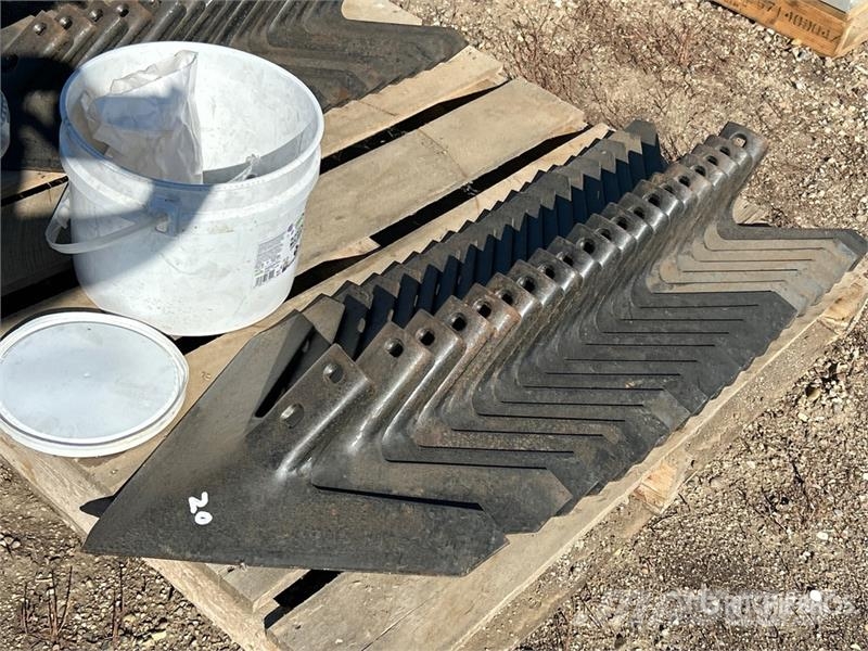 Quantity of (35) 16 in Cultivator Shovels Egyéb alkatrészek