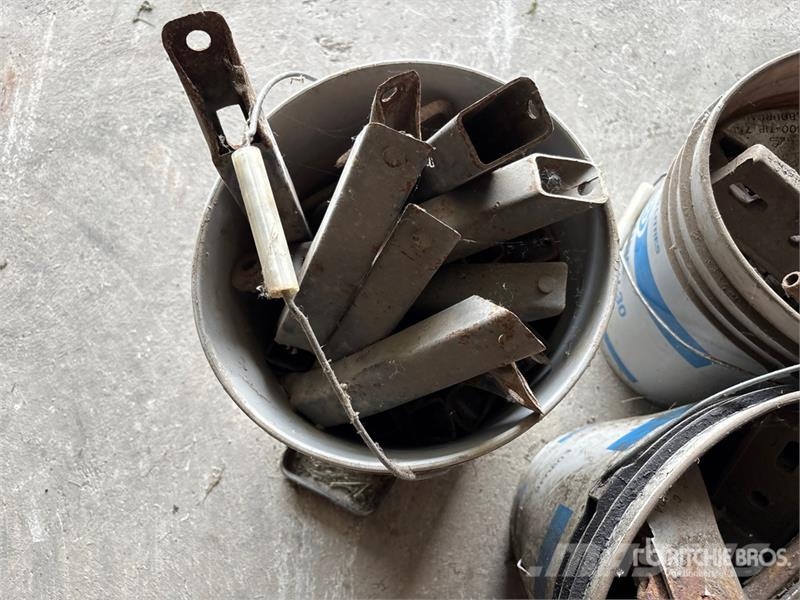 Quantity of (35) Fertilizer Banding Boots Landbrug - Andet