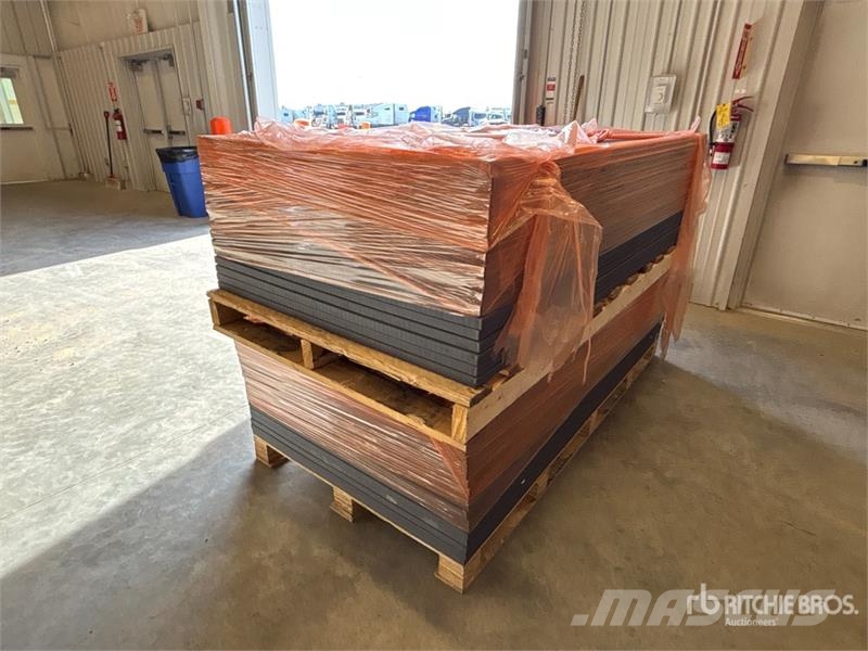  Quantity of (36) LDS-SPORTS Matting Sheets Bouw - Overige