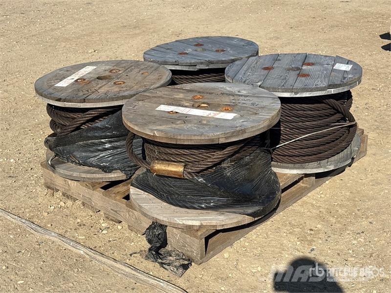 Quantity of (4) 1 1/8 In Winch Cable Ďalšie komponenty