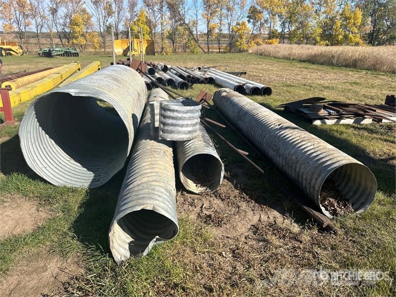 Quantity of (4) 10 ft To 15 ft Steel Culverts Andre komponenter