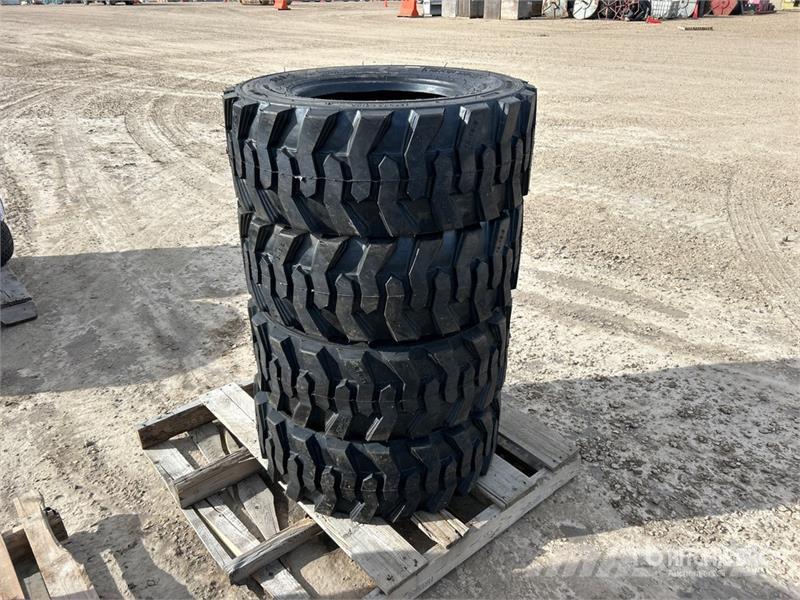 Quantity of (4) 12-16.5 Skid Steer Tires (Unused) Gume, kolesa in platišča