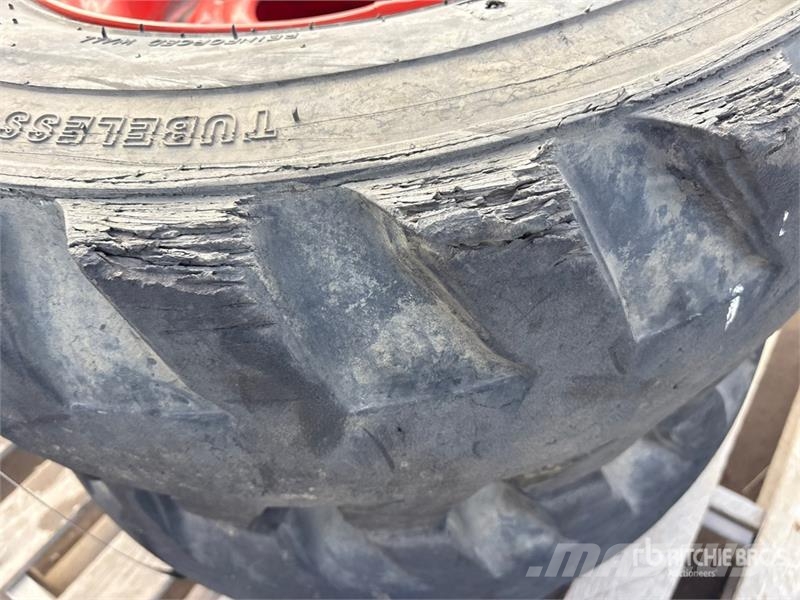 Quantity of (4) 12-16.5 Tires الإطارات والعجلات والحافات