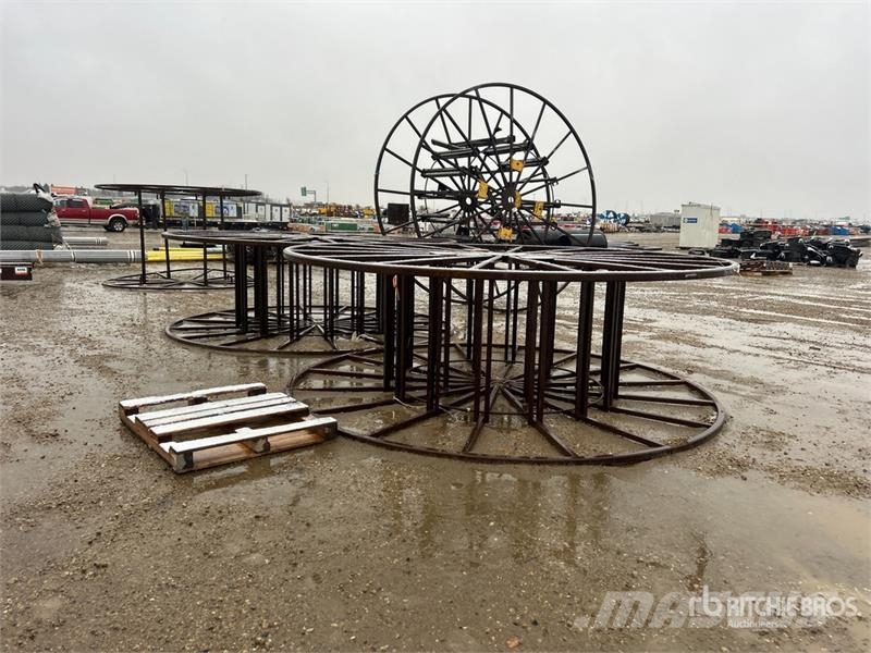 Quantity of (4) 140in Diameter Reel Stand Taajamakoneet