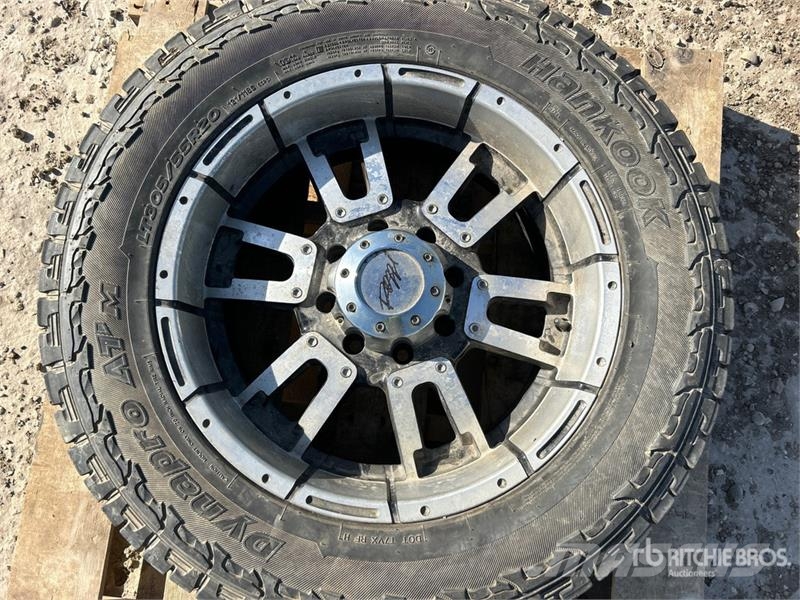  Quantity of (4) 20 Inch Wheels Padangos, ratai ir ratlankiai