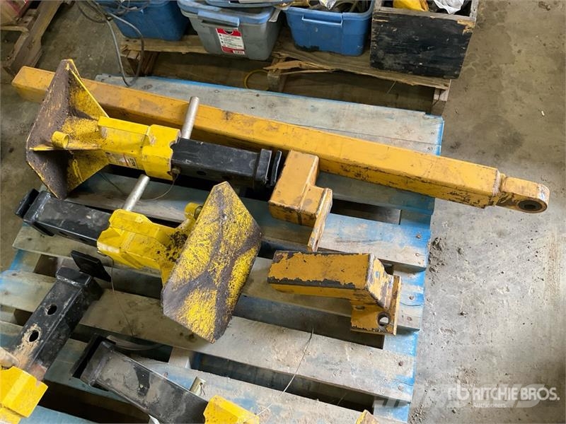 Quantity of (4) 22 Ton Jack Stands Andre komponenter