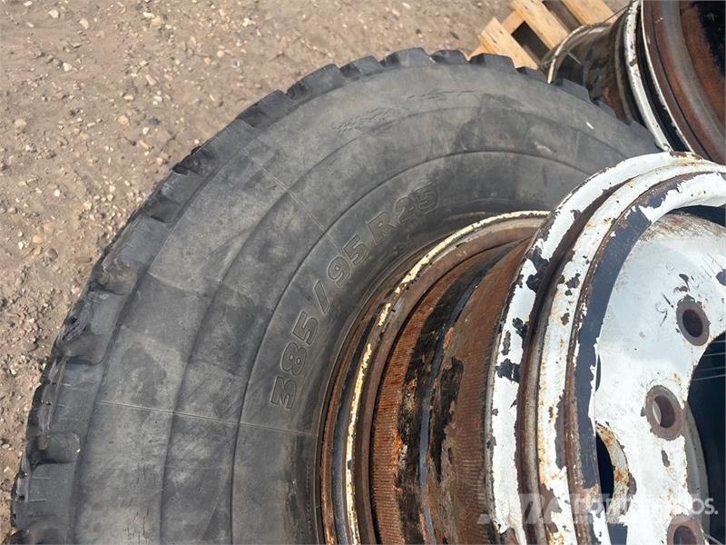 Quantity of (4) 25 in Rims Drugi deli