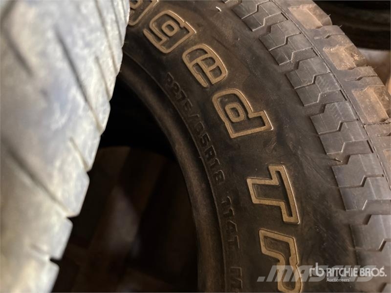  Quantity of (4) 275/65R18 Tires Gume, točkovi i felne