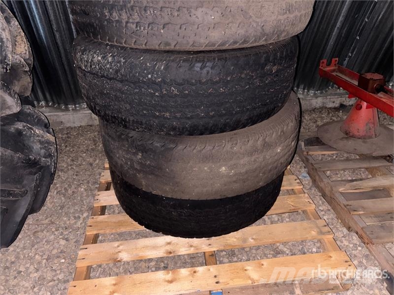 Quantity of (4) 275/70R18 Tires Gume, točkovi i felne