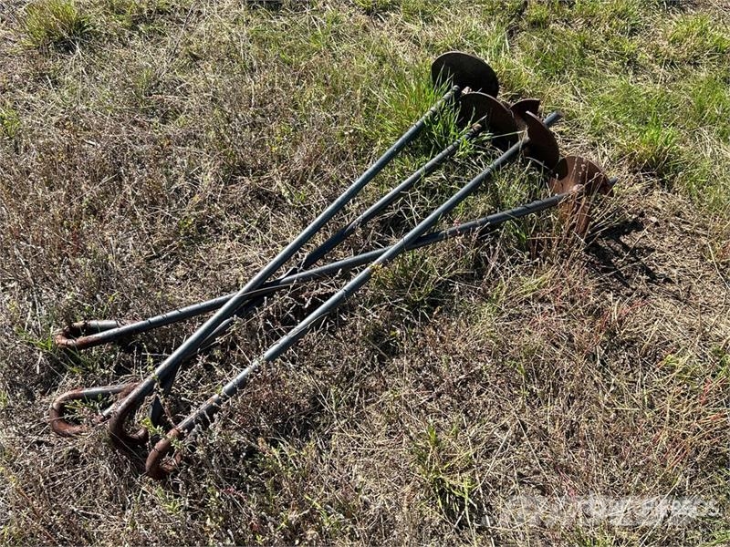  Quantity of (4) 36 in Grain Bin Anchor Muut maatalouskoneet