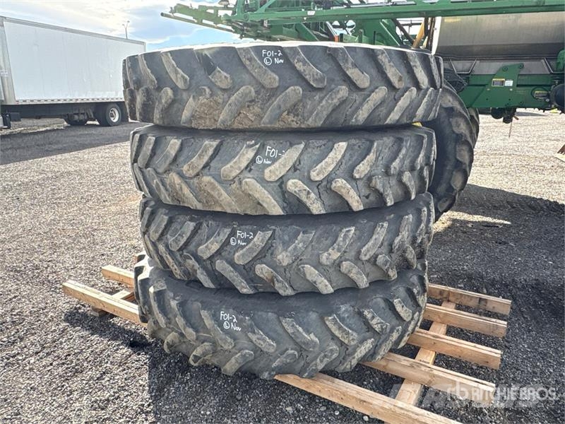 Quantity of (4) 380/105R50 Firestone Tires - Fits Gume, točkovi i felne