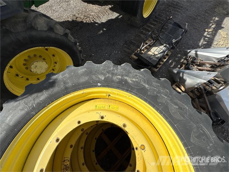 Quantity of (4) 380/105R50 Firestone Tires - Fits Gume, točkovi i felne