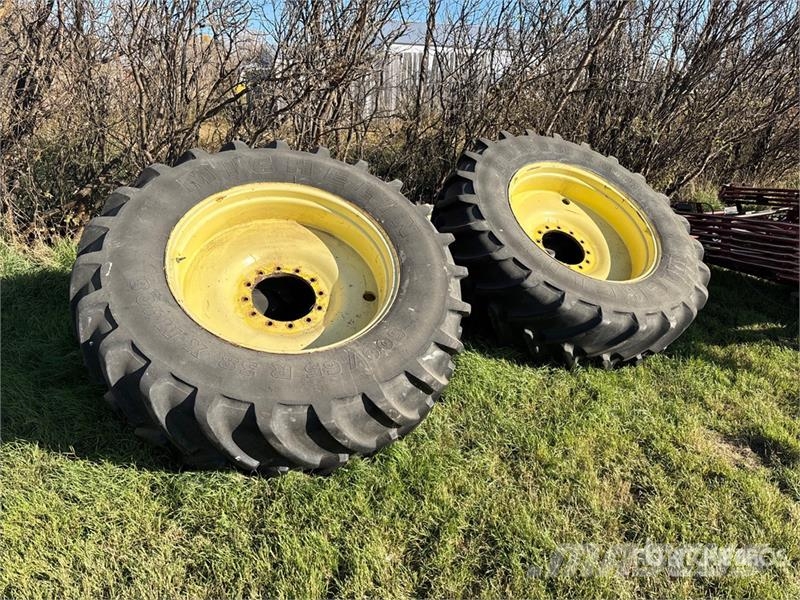 Quantity of (4) 600/65R38 Sprayer Tires - Fits Joh Pneumatiky, kolesá a ráfiky