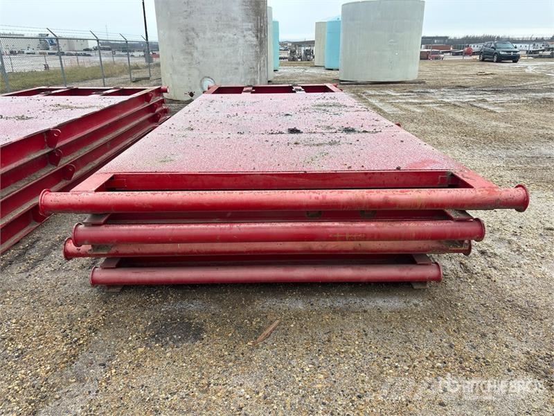 Quantity of (4) 8 ft 6 in x 22 ft 4 in Steel Skids Építőipar - Egyebek