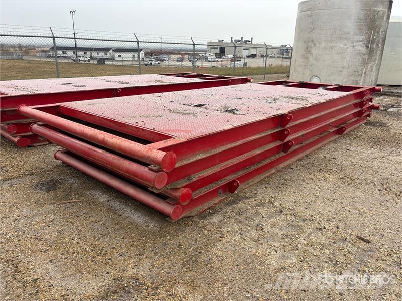 Quantity of (4) 8 ft 6 in x 22 ft 4 in Steel Skids Építőipar - Egyebek