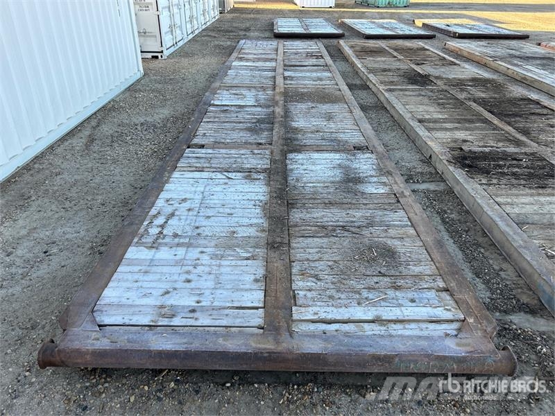 Quantity of (4) 8 Ft x 40 Ft Rig Mats Oprema i rezervni dijelovi za bušenje
