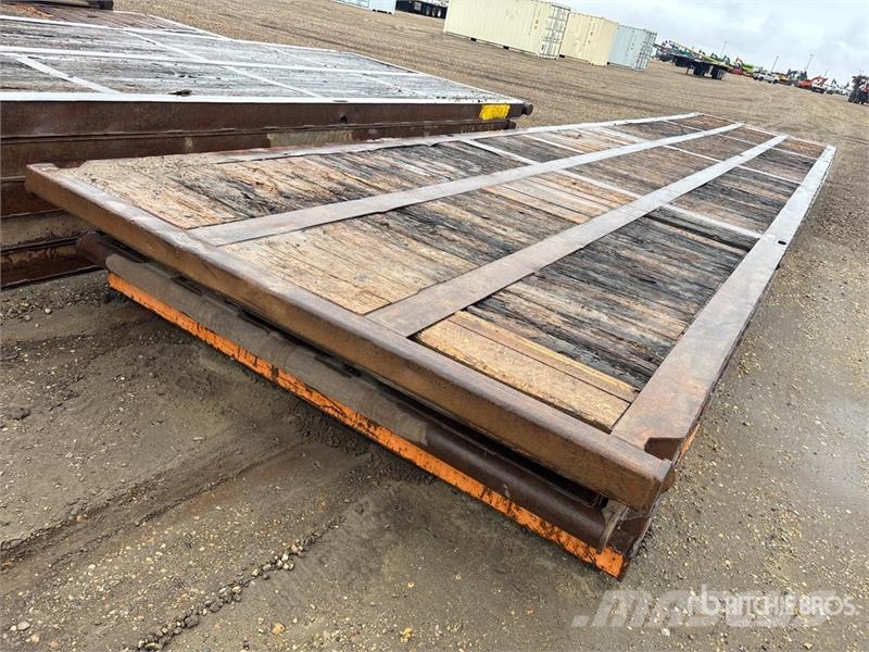 Quantity of (4) 8 Ft x 40 Ft Rig Mats Oprema i rezervni dijelovi za bušenje