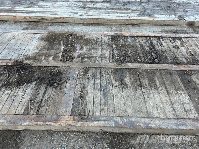 Quantity of (4) 8 Ft x 40 Ft Rig Mats Oprema i rezervni dijelovi za bušenje