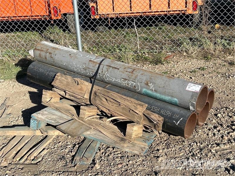 Quantity of (4) 8 in x 69 in x .375 in Steel Tubes Építőipar - Egyebek