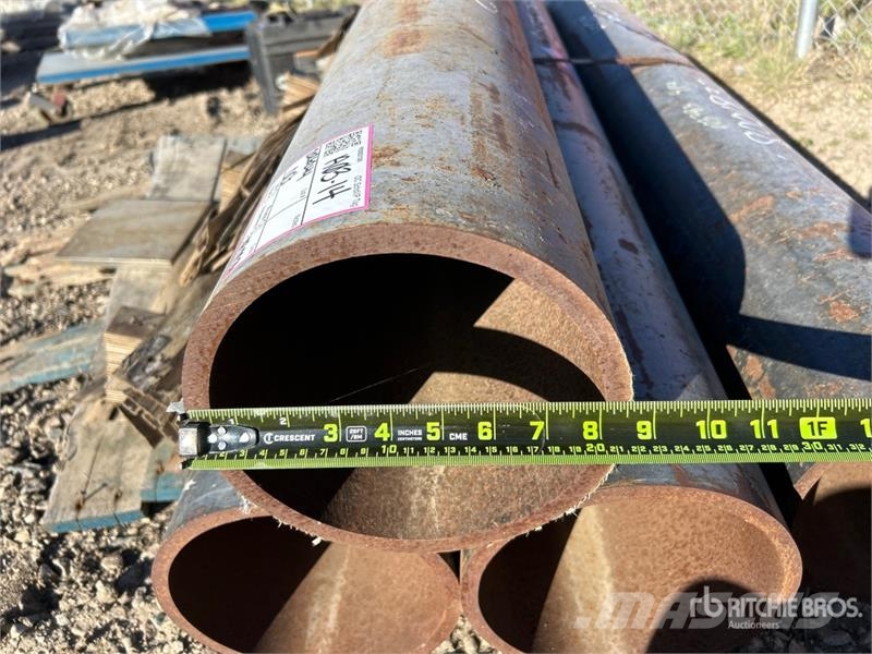 Quantity of (4) 8 in x 69 in x .375 in Steel Tubes Építőipar - Egyebek