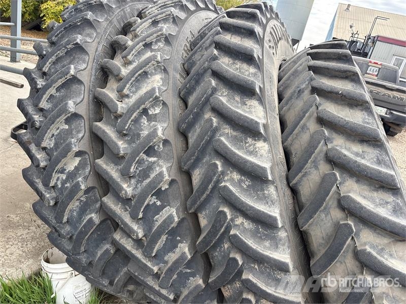 Quantity of (4) Alliance 380/105R54 Tires - Fits Gume, točkovi i felne