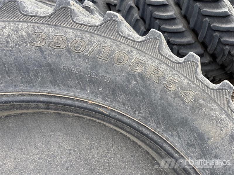 Quantity of (4) Alliance 380/105R54 Tires - Fits Gume, točkovi i felne