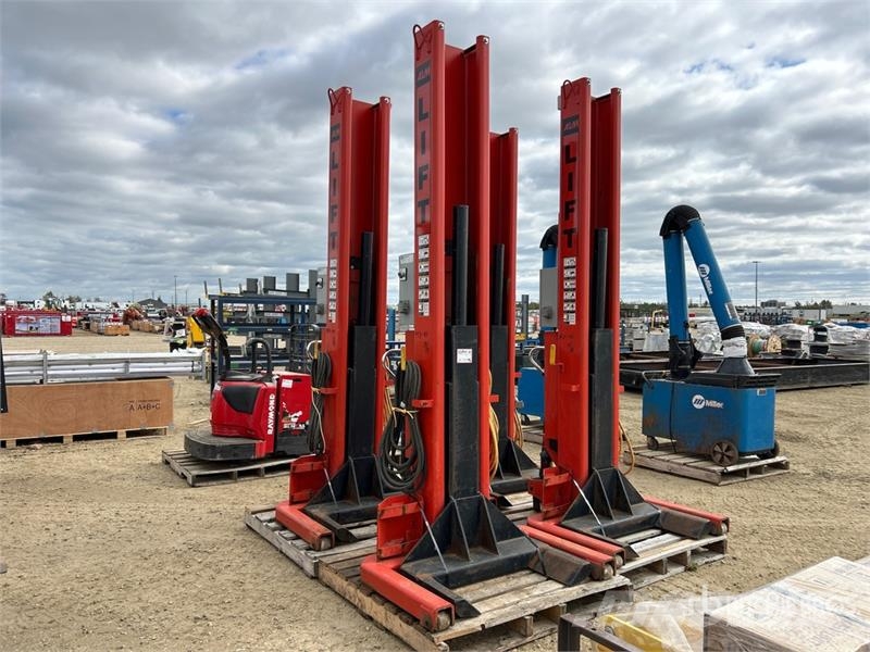 Quantity of (4) ALM WE-18 18000 lb Portable Auto Andre komponenter