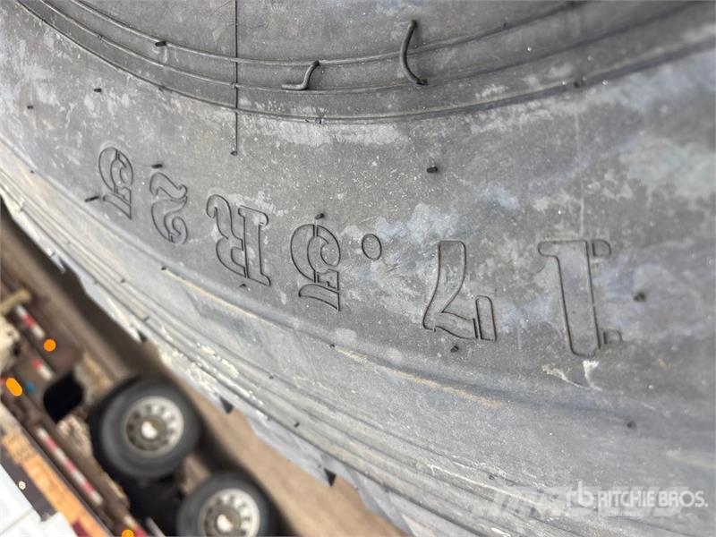  Quantity of (4) Beaver 17.5R25 Radial Tires الإطارات والعجلات والحافات